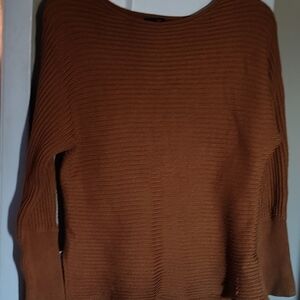 Women's Brown Rachel Zoe Sweater Size M With A Fabric Pull On Front Shown In Pic